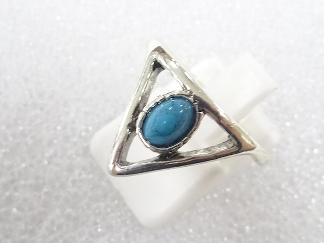 JAPANESE KIMONO / ANTIQUE COLORED STONE RING (SIZE 14)